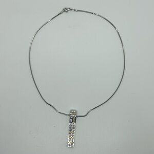 Elegant Silver Necklace with Crystal Accents